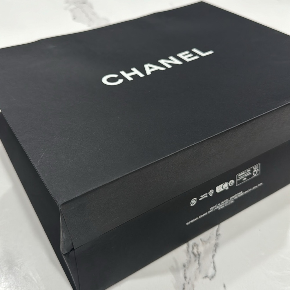 🆕 CHANEL Designer Bag & Ribbon - Picture 7 of 8